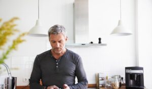 ミッドライフクライシスと向き合う：ゆったりとしたキャリア再設計のすすめ