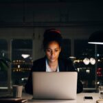エクセルで同一氏名の行に色を付ける方法: 見やすくするデータ整理テクニック