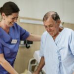 退職後の健康保険、どう選ぶ？任意継続と国保の違いと判断ポイント